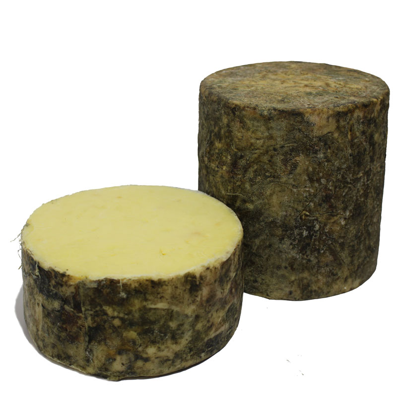 1 and 2 kg cloth bound traditional cheddar truckles