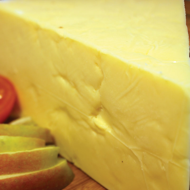 farmhouse traditional mild cheddar cheese